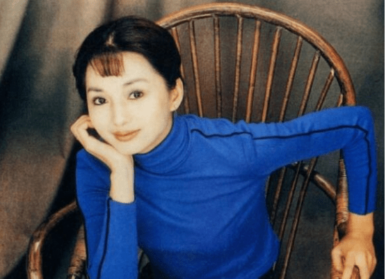 “可憐”的劉丹:26歲爆紅,28歲去世,父親殉職,哥哥患絕症離世 “可憐”的劉丹:26歲爆紅,28歲去世,父親殉職,哥哥患絕症離世