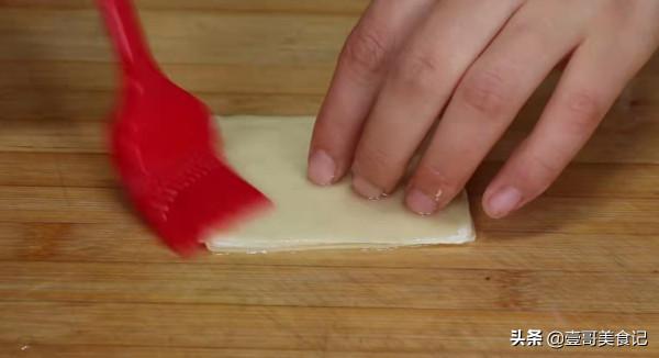 餛飩皮最好吃的做法，簡單一切一拉，酸辣爽口，開胃下飯又解饞