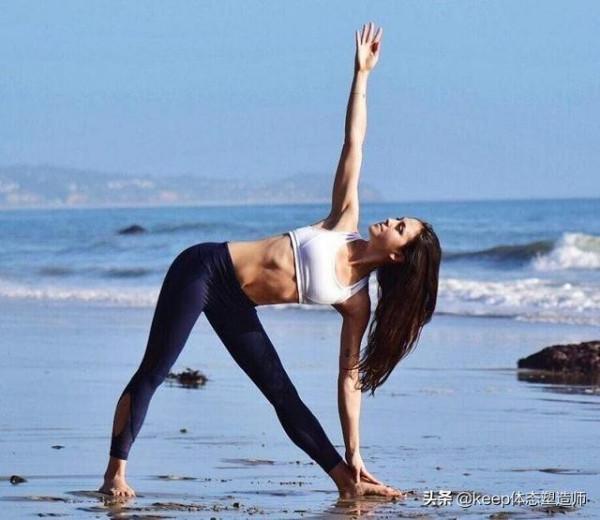 長期久坐會損害健康？三式瑜伽改善腰椎不適，矯正體態，挺拔身姿