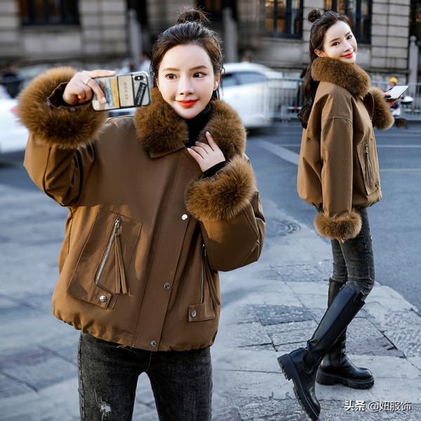 冬日“大毛領派克服棉衣”穿搭,端莊優雅又時髦,穿上洋氣極了 冬日“大毛領派克服棉衣”穿搭,端莊優雅又時髦,穿上洋氣極了