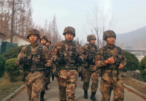 二級軍士長奮戰鐵甲一線20餘載，戰績硬核！