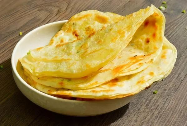 怎麼烙餅才能不硬？和麵是很關鍵的一步，教你一招，放3天也不硬