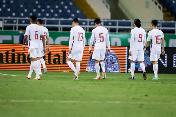 中國足球發展深度反思：&OpenCurlyDoubleQuote;一個不能&rdquo;和&OpenCurlyDoubleQuote;四個堅持&rdquo;