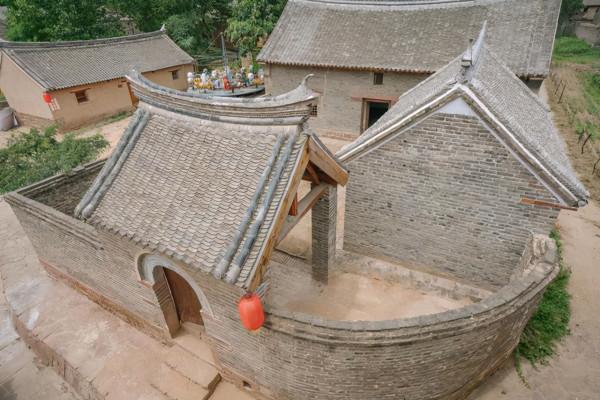 河南這個古村落還有城牆，護城河也很漂亮