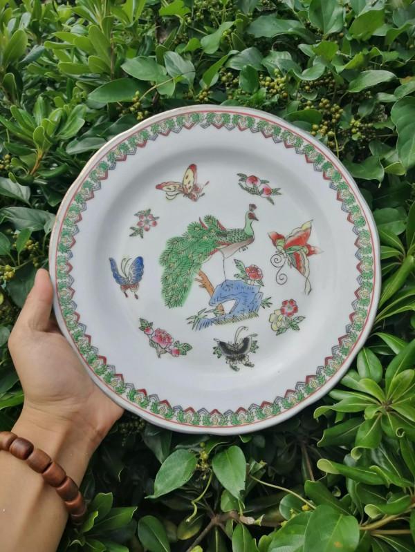 古 董 必 須 是 古 物,古 物 不一定 都 值得 收 藏 古 董 必 須 是 古 物,古 物 不一定 都 值得 收 藏