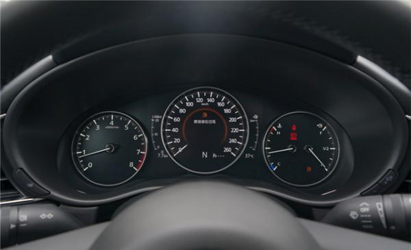 外觀漂亮,配2.0L自吸發動機,開著很不錯,馬自達CX-30實力解析 外觀漂亮,配2.0L自吸發動機,開著很不錯,馬自達CX-30實力解析