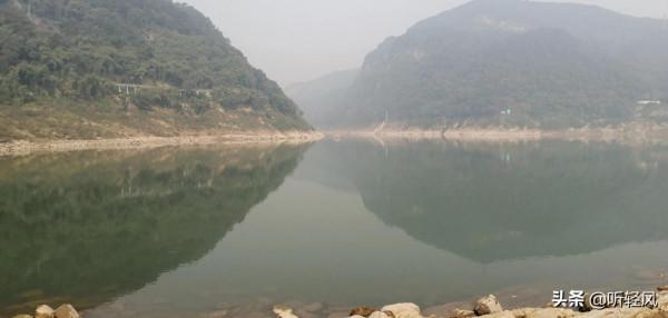 遊嘉陵江小三峽的小小一段