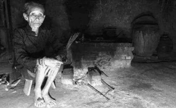 南京大屠殺倖存者雷桂英：9歲時她正在做飯，日軍闖進來欺辱了她