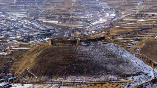 探秘甘肅通渭戰國秦長城遺址和古城堡 探秘甘肅通渭戰國秦長城遺址和古城堡