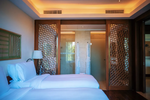 依山傍海獨享一灣,這家扇子酒店讓我錯覺是又回到了東南亞 依山傍海獨享一灣,這家扇子酒店讓我錯覺是又回到了東南亞