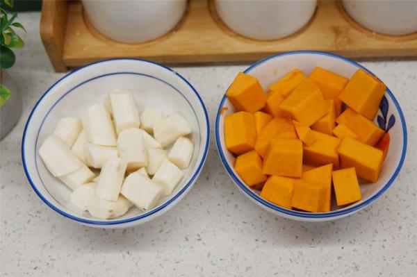 天涼了，早餐有條件多喝“元氣粥”，每週煮幾次，舒服安康好過秋