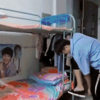 領導是喜歡打小報告的下屬，還是反感？網友：利用你，但看不起你