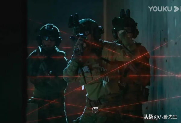 《飛虎之壯志英雄》:用最強大的港劇陣容,拍出最爛的合拍劇 《飛虎之壯志英雄》:用最強大的港劇陣容,拍出最爛的合拍劇