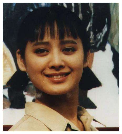 異域扮相驚豔的古裝美人,只服這8位,辨識度高不說還靈氣逼人 異域扮相驚豔的古裝美人,只服這8位,辨識度高不說還靈氣逼人