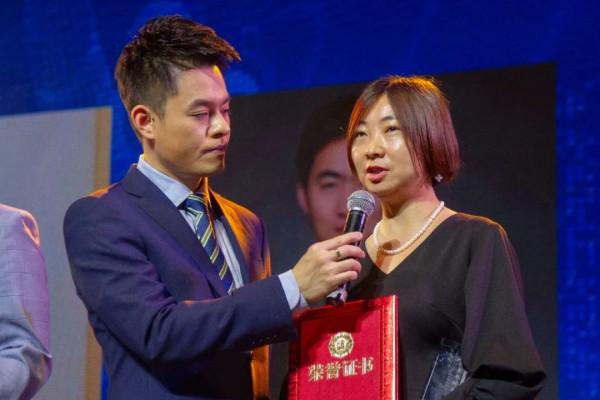 她放棄海外工作機會毅然歸國,打破國外技術壟斷,如今成唯一獲獎女科學家! 她放棄海外工作機會毅然歸國,打破國外技術壟斷,如今成唯一獲獎女科學家!