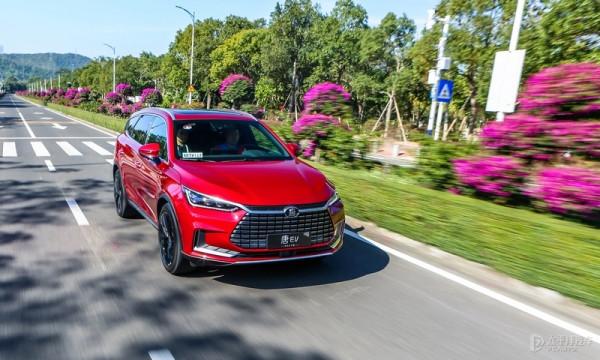 當一個更全面的“快男”試駕2021款唐EV