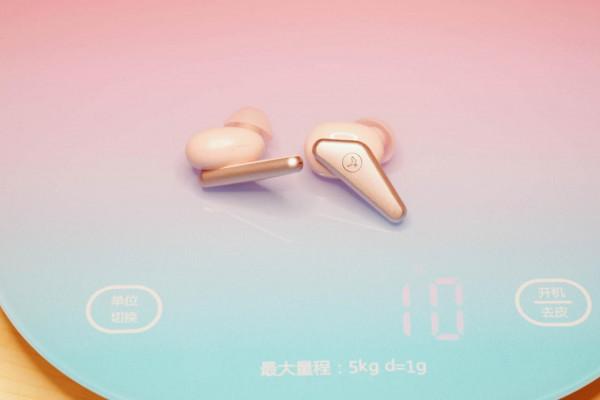 不同時期不同價位,四副藍芽耳機橫向對比,猜猜誰的價效比最高 不同時期不同價位,四副藍芽耳機橫向對比,猜猜誰的價效比最高