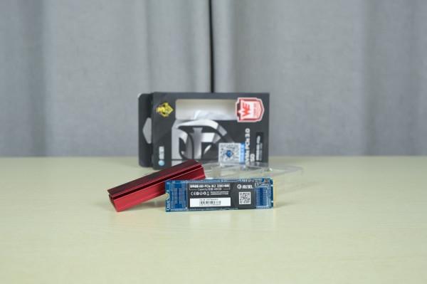 新年新氣象，中端平面設計主機 i5+32G+先馬易大師S1雪裝版上機