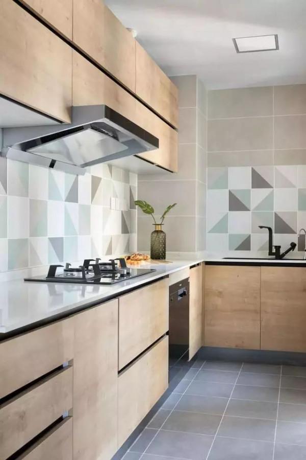 業主家裝修很“簡單”，但這卻是我見過最乾淨的家