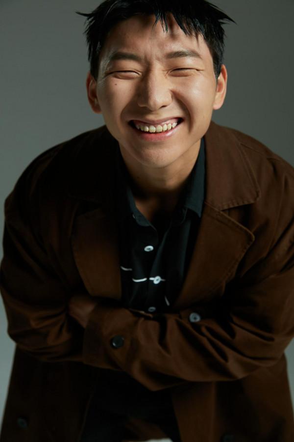 從《驢得水》到“局中局”，阿如那：別笑我土，我很自信丨人物