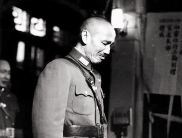 1966年白崇禧被發現死在家中，渾身發紫，照顧他的護士消失不見