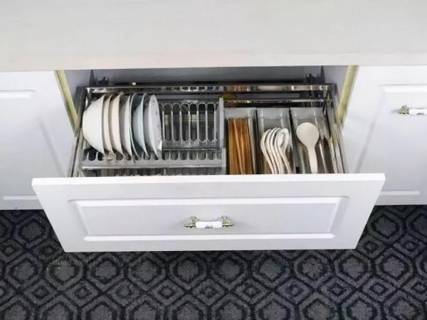 新房裝修，以下8個地方裝上櫃子，儲物空間就足夠用了