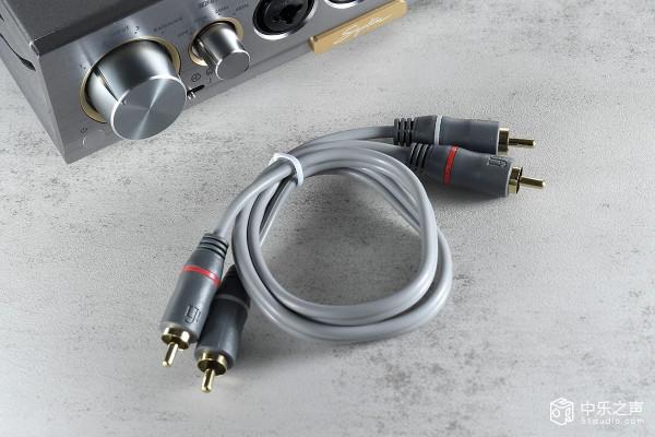 iFi Pro iCAN Signature：膽石兼備耳放加前級