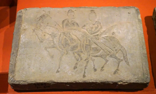 為了敦煌特展,故宮拿出了秘藏60年的大小忽雷 為了敦煌特展,故宮拿出了秘藏60年的大小忽雷