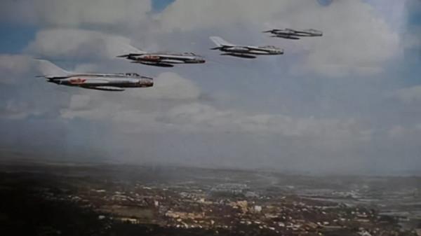 地空導彈營長陳輝亭，“違令”拒不發射導彈，竟然救下了4架戰機