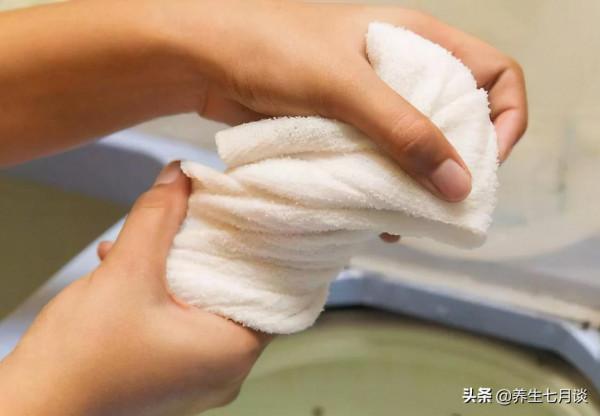 一降溫膝蓋就疼?醫生:如果再不注意保養,關節或會更受傷 一降溫膝蓋就疼?醫生:如果再不注意保養,關節或會更受傷