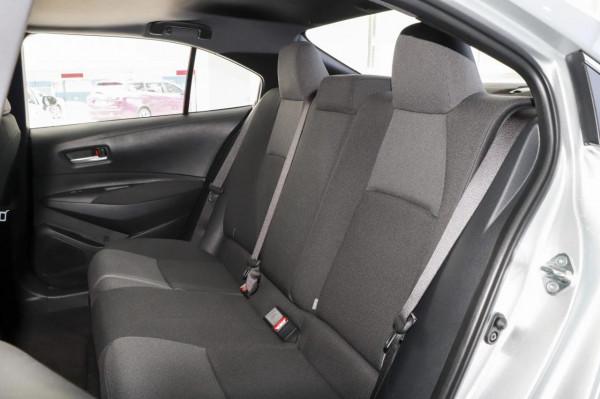 2021款雷凌,混動,操控容易上手,外觀我和媳婦都喜歡 2021款雷凌,混動,操控容易上手,外觀我和媳婦都喜歡