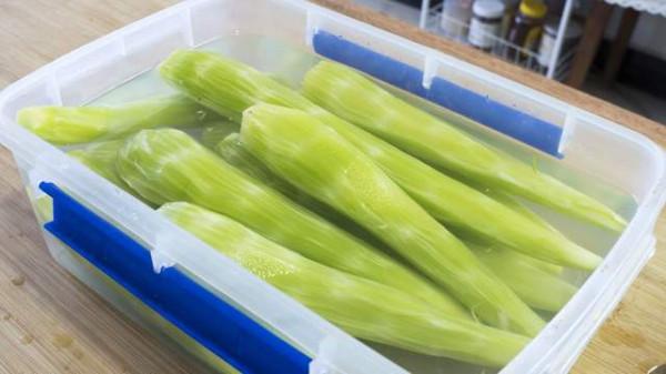 這5種廉價的蔬菜曬成幹，口感翻倍！放一年不壞，冬天燉肉特解饞