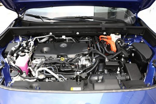 豐田拿出“硬菜”，破百5.92秒，油耗5.2L，帶你看威蘭達高效能版