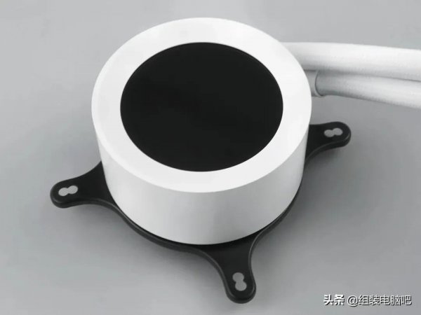 穩壓 i9 12900K！恩傑海妖 Z73 RGB 白色水冷評測