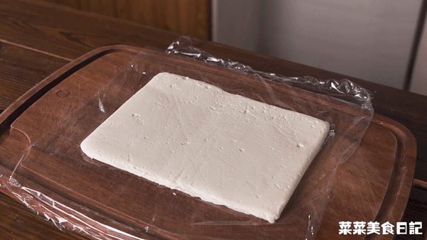 每人限購2份的宮廷小吃！買袋牛奶就能做，巨簡單