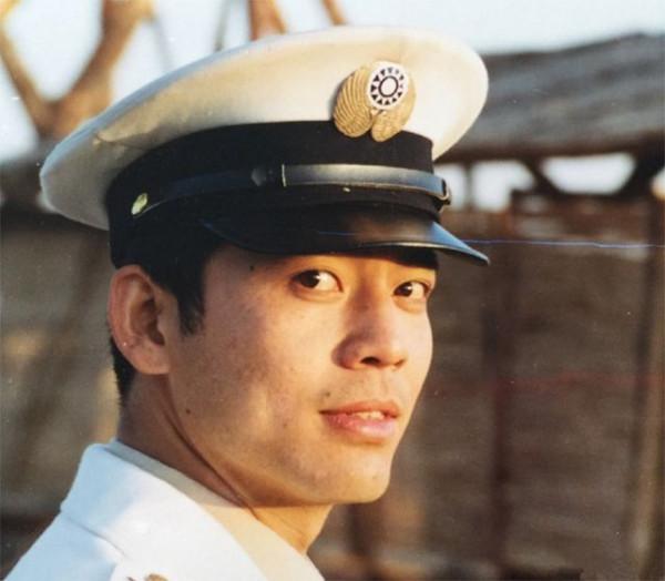 何政軍：倪大紅千方百計偷他辣醬吃，交警貼罰單寫成“趙政委”