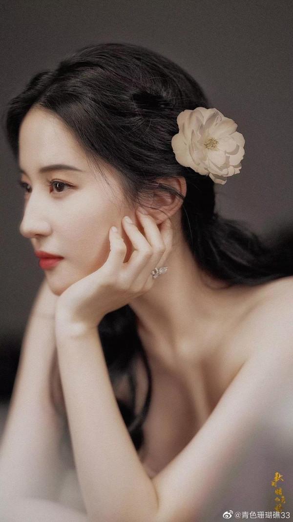 劉亦菲版的虞姬也太美了吧 劉亦菲版的虞姬也太美了吧