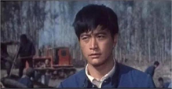 路遙《人生》:如果你沒讀懂高加林的悲劇,說明你還年輕 路遙《人生》:如果你沒讀懂高加林的悲劇,說明你還年輕