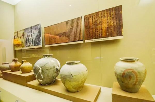 小學生魚塘撈魚,無意發現千年黃金,家長主動上交,現成鎮館之寶 小學生魚塘撈魚,無意發現千年黃金,家長主動上交,現成鎮館之寶