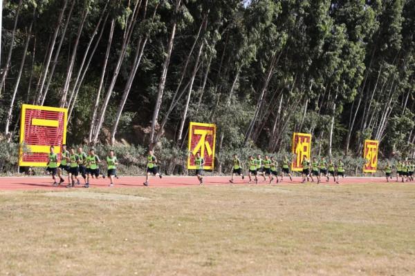 “兵王”選晉,開考 “兵王”選晉,開考