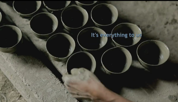 印度是如何用恆河水賺錢的?只有你想不到的,沒有印度人做不到的 印度是如何用恆河水賺錢的?只有你想不到的,沒有印度人做不到的