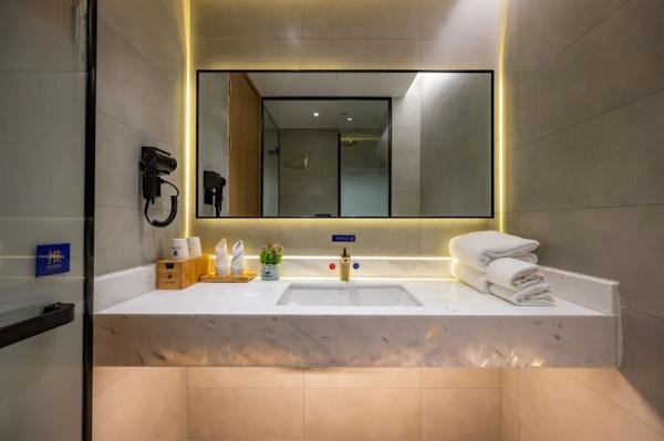 從汽車旅館到酒店帝國，這個美式”潮”牌憑何出圈