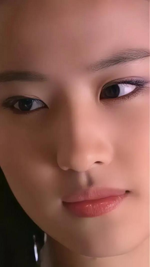 林心如、劉亦菲、宋茜、董璇、塗黎曼，誰更漂亮一點呢？