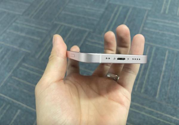 iPhone為什麼要用直角邊框？難道不硌手嗎？