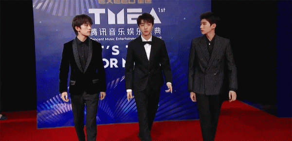 易烊千璽的“涅槃重生”:那些打不死的嘲笑和謾罵,都將讓他變強 易烊千璽的“涅槃重生”:那些打不死的嘲笑和謾罵,都將讓他變強