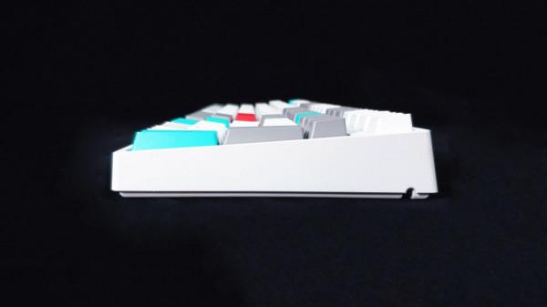 遇見珊瑚海，鍵線分離、熱插拔、RGB燈效，小呆蟲GK108開箱