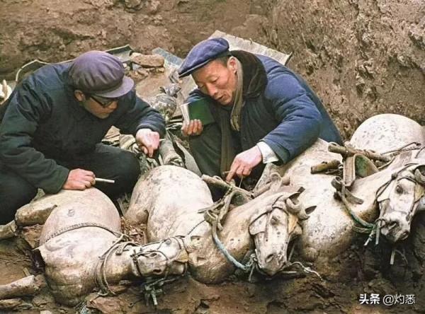 秦始皇銅車馬:出土時碎成3000多片,專家8年才修復,逆天之作 秦始皇銅車馬:出土時碎成3000多片,專家8年才修復,逆天之作