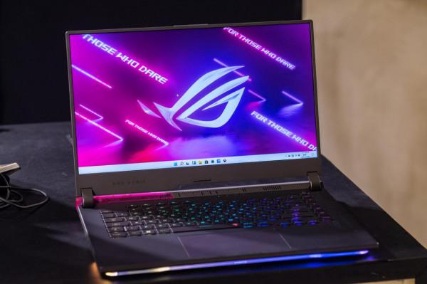 華碩ROG電競筆電2022新機動眼看，匯入MUX Switch強化GPU效能