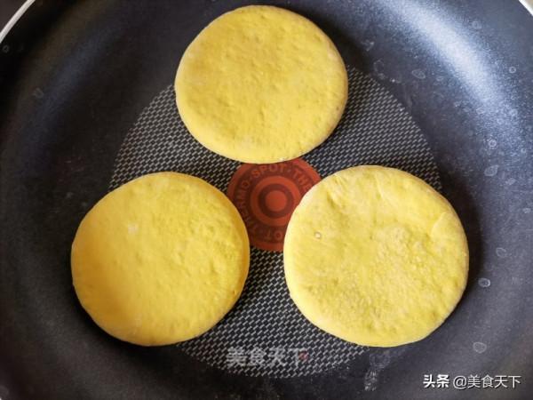 這樣的餡餅你喜歡嗎?皮薄餡多,用料十足!一口下去滿嘴留香 這樣的餡餅你喜歡嗎?皮薄餡多,用料十足!一口下去滿嘴留香