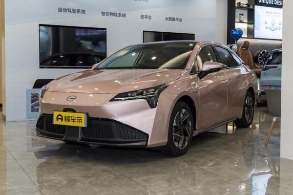 廣汽埃安AIONS這臺車應該怎麼選？